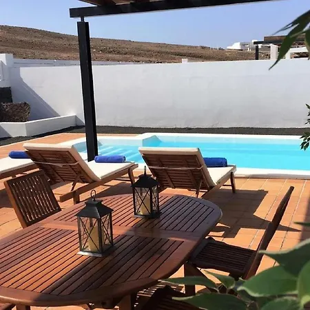 Miramar A7 Beautiful Modern Playa Blanca With Private Heated Pool And Wifi فيلة *